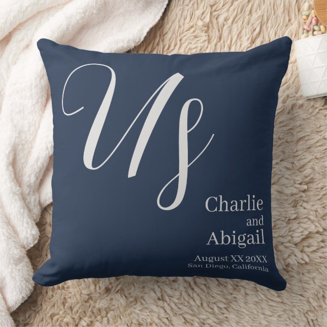 US Modern Romantic Wedding on Navy Blue Throw Pillow (Blanket)