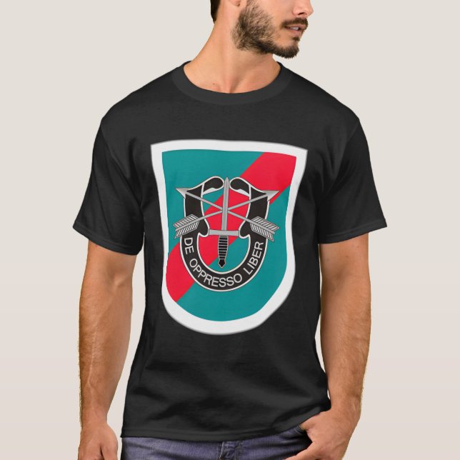 Us Special Forces 20Th Special Forces Sfg T-Shirt (Front)