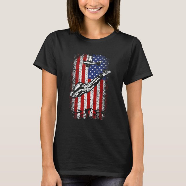 Usa American Flag Skydiving 4th Of July T-Shirt (Front)