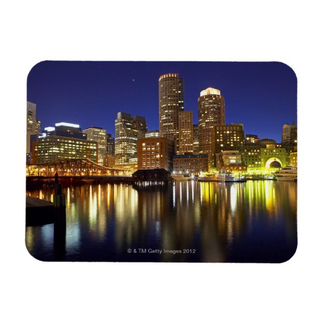 USA, Boston, city skyline at night (long Magnet (Horizontal)