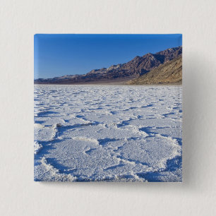 USA, CA, Death Valley NP, Salt Formations at Button