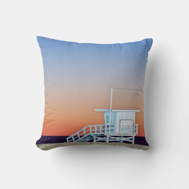 USA, California, Los Angeles, Santa Monica Beach Throw Pillow (Front)