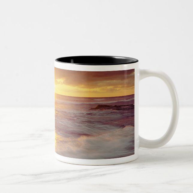USA, California, San Diego. Sunset Cliffs beach Two-Tone Coffee Mug (Right)