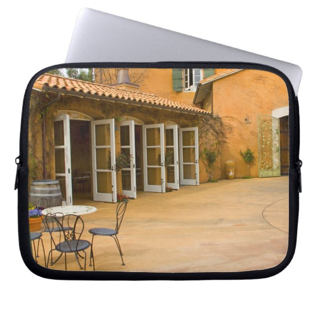 USA, California, Sonoma Valley, Patio at Viansa Laptop Sleeve (Front)