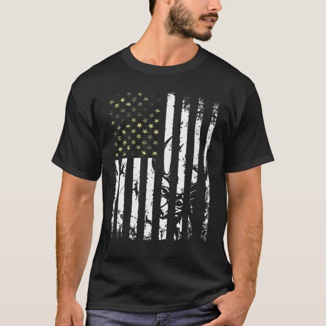 Usa Flag Camo Deer Elk Buck Camoflage Hunting Hunt T-Shirt (Front)