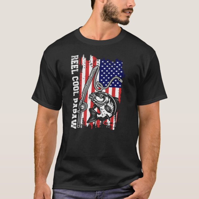 USA flag fishing reel cool papaw T-Shirt (Front)