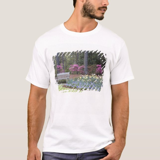 USA, Georgia, Pine Mountain. A border of T-Shirt (Front)