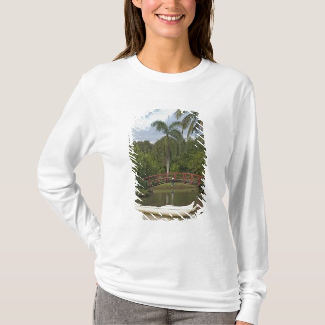 USA, Hawaii, Kauai, Smith Family Luau Garden T-Shirt (Front)