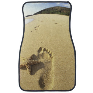 USA, Hawaii, Maui, Makena Beach, Footprint and Car Floor Mat