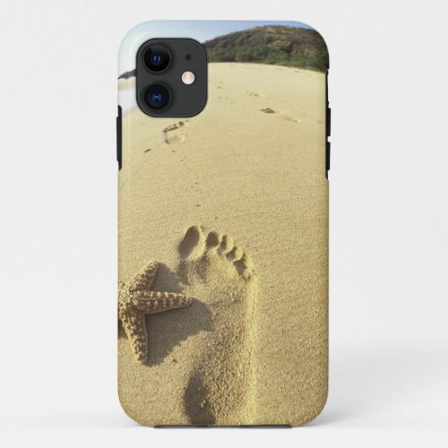 USA Hawaii Maui Makena Beach Footprint and iPhone 11 Case