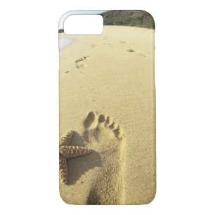 USA, Hawaii, Maui, Makena Beach, Footprint and iPhone 8/7 Case