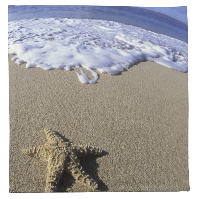 USA, Hawaii, Maui, Makena Beach, Starfish and Napkin (Front)
