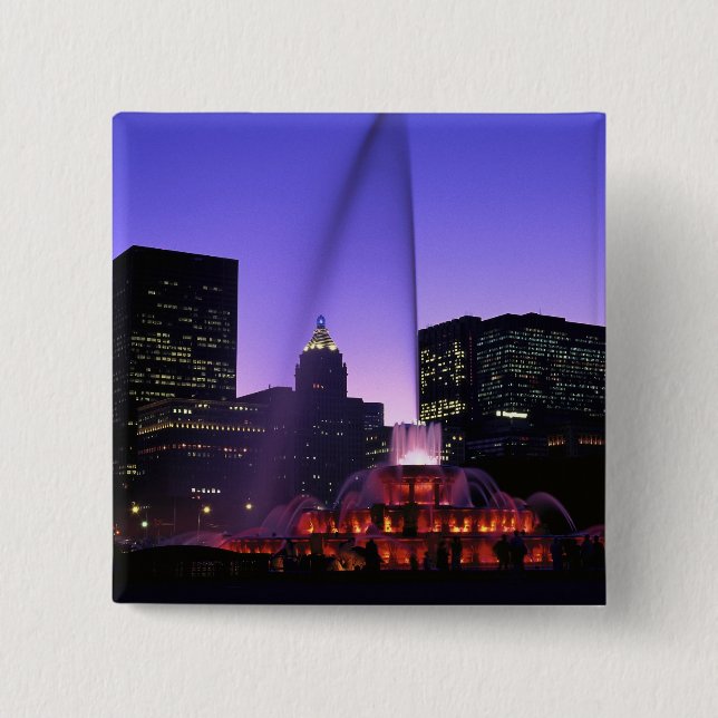 USA, IL, Chicago. Buckingham Fountain in Grant Button (Front)