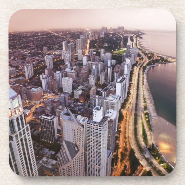 USA, Illinois, Chicago, Aerial view of Lake Coaster (Front)