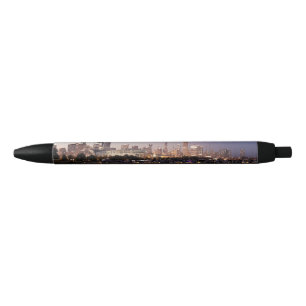 USA, Illinois, Chicago skyline at dusk Pen