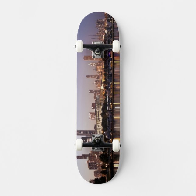 USA, Illinois, Chicago skyline at dusk Skateboard Deck (Front)