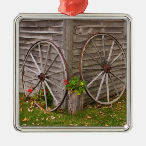 USA Main Wagon Wheels Metal Ornament