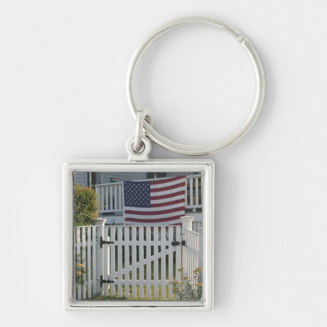 USA, Massachusettes, Gloucester: Patriotic Fence Keychain (Front)