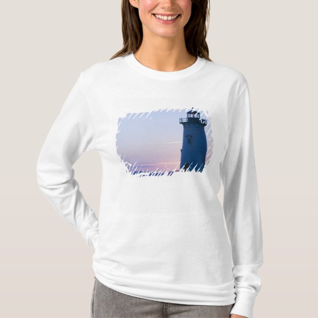 USA, MASSACHUSETTS, Martha's Vineyard: 2 T-Shirt (Front)