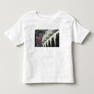 USA, MASSACHUSETTS, Martha's Vineyard: Toddler T-shirt