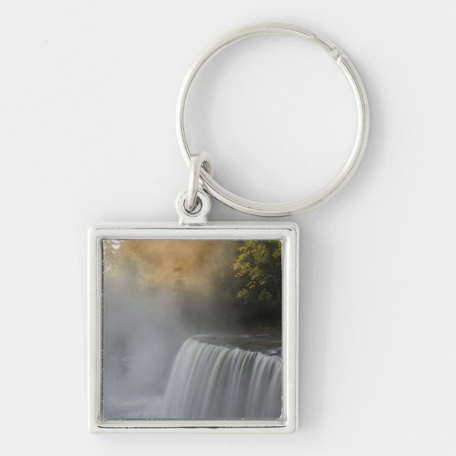 USA, Michigan, Upper Peninsula. Autumn sunrise Keychain (Front)