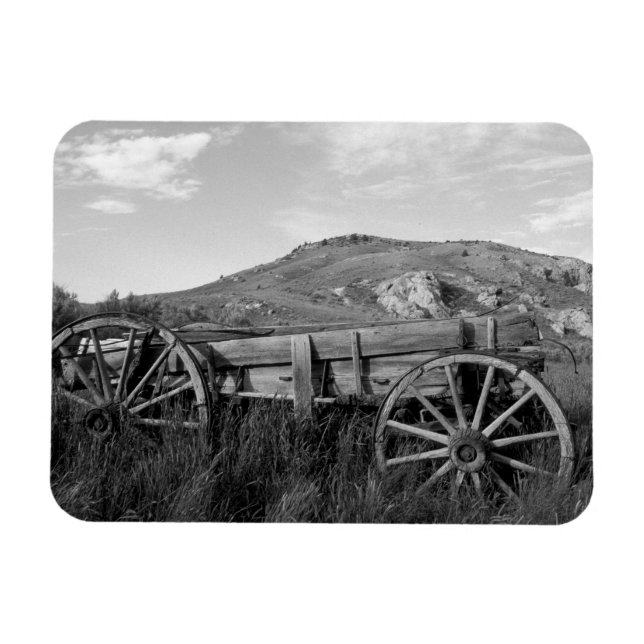 USA, Montana, Bannack State Park Old wagon made Magnet (Horizontal)