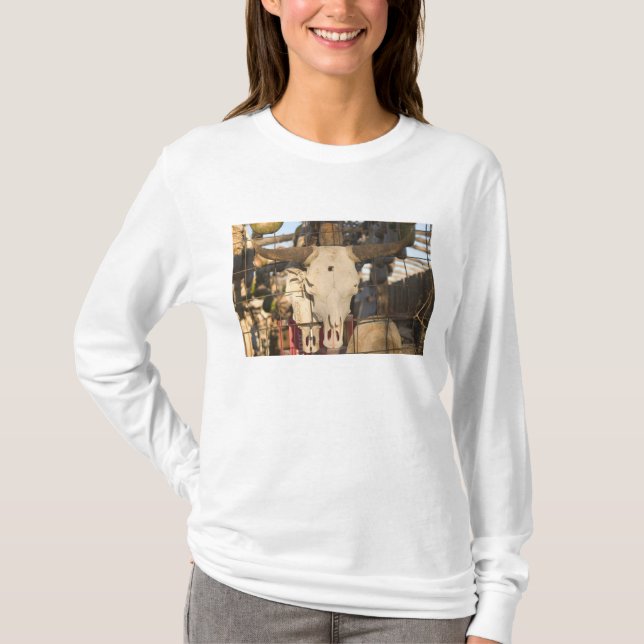 USA, New Mexico, Mesilla: Historic Mesilla Plaza T-Shirt (Front)