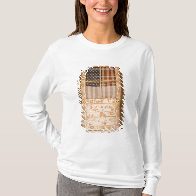 USA, New Mexico, Taos: Taos Indian Pueblo T-Shirt (Front)