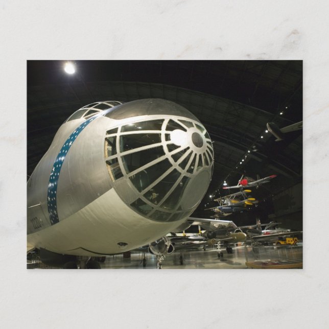 USA, Ohio, Dayton: US Air Force Museum and Postcard (Front)