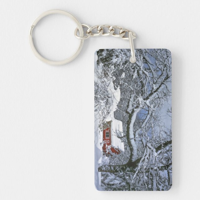 USA, Oregon, Clackamas County. Fresh snow Keychain (Front)