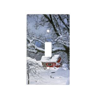 USA, Oregon, Clackamas County. Fresh snow Light Switch Cover