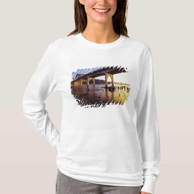 USA, Oregon, Florence. Siuslaw Bridge and T-Shirt (Front)