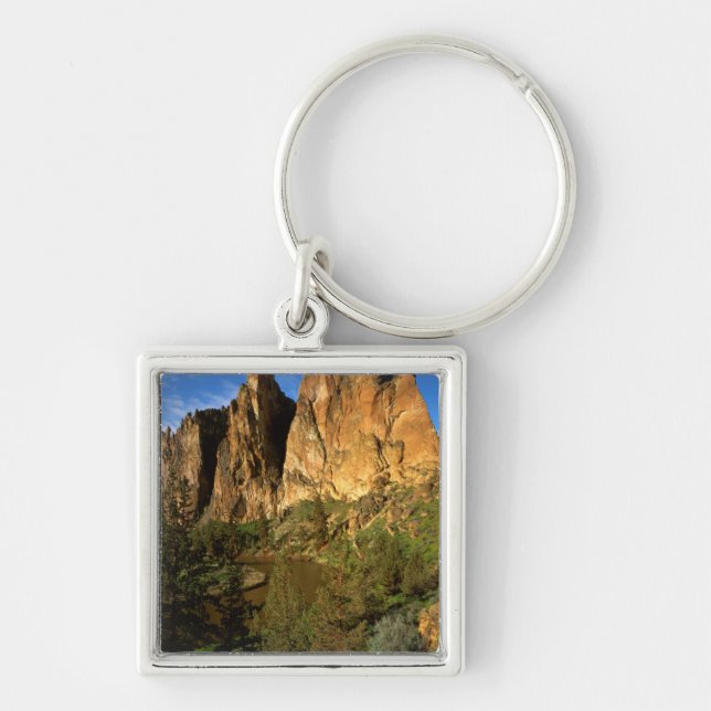 USA, Oregon, Granite Cliffs At Smith Rock State Keychain (Front)