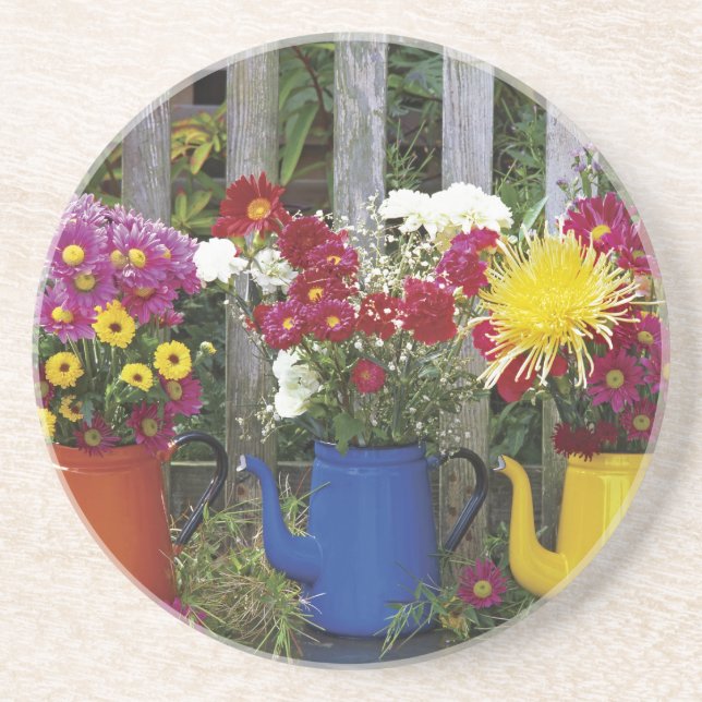 USA, Oregon, Portland. Antique enamelware Drink Coaster (Front)