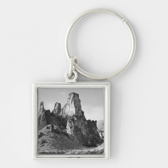 USA, Oregon, Rock Formation Keychain (Front)