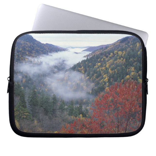 USA, Tennessee, Great Smokey Mountains National Laptop Sleeve (Front)