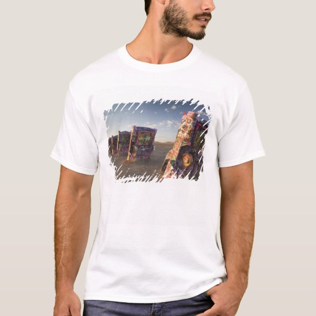 USA, TEXAS, Panhandle Area, Amarillo: Cadillac 2 T-Shirt (Front)