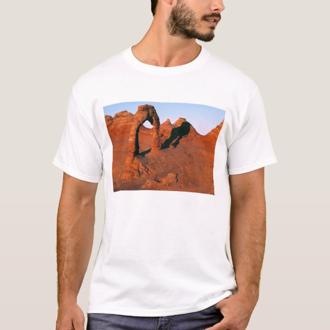 USA, Utah, Arches NP. Delicate Arch is one of T-Shirt (Front)