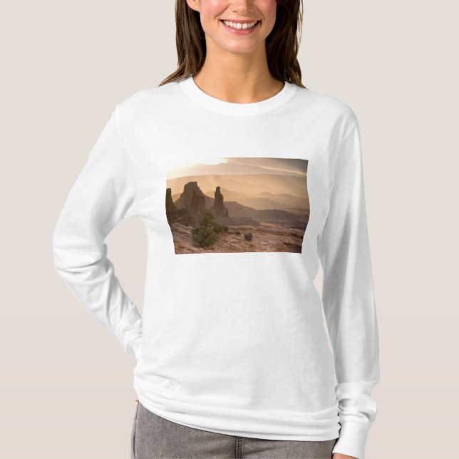 USA; Utah; Canyonlands National Park. View of T-Shirt (Front)