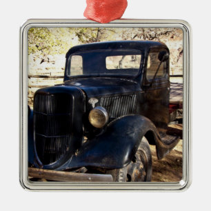 USA, Utah, Capitol Reef National Park, Scenic Metal Ornament