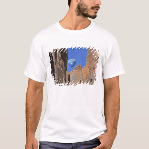 USA Utah Monument Valley A rainbow hot_air T_Shirt