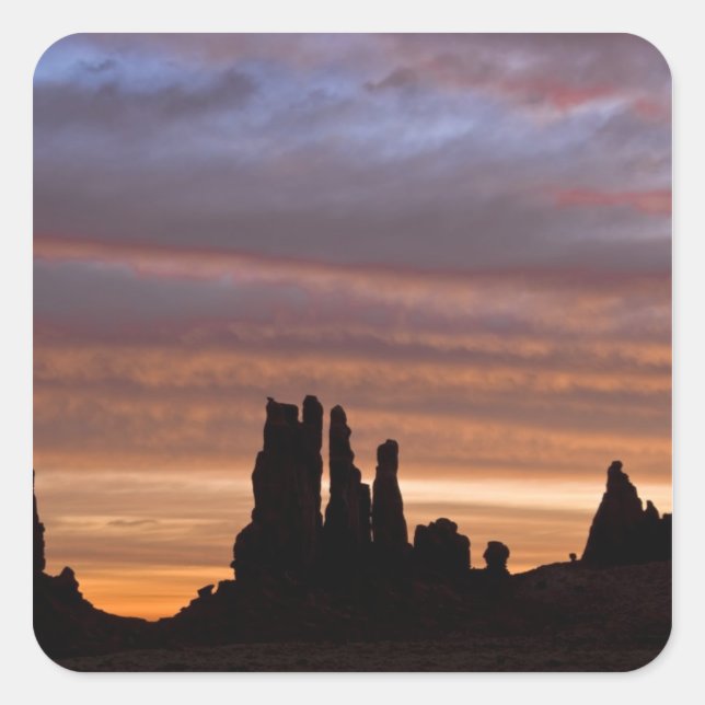 USA, Utah, Monument Valley National Park. 2 Square Sticker (Front)