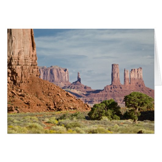 USA, Utah, Monument Valley Navajo Tribal Park. (Front Horizontal)