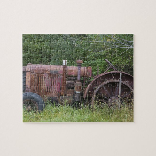 USA, Vermont, MANCHESTER: Antique Farm Tractor Jigsaw Puzzle (Horizontal)