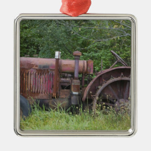 USA, Vermont, MANCHESTER: Antique Farm Tractor Metal Ornament