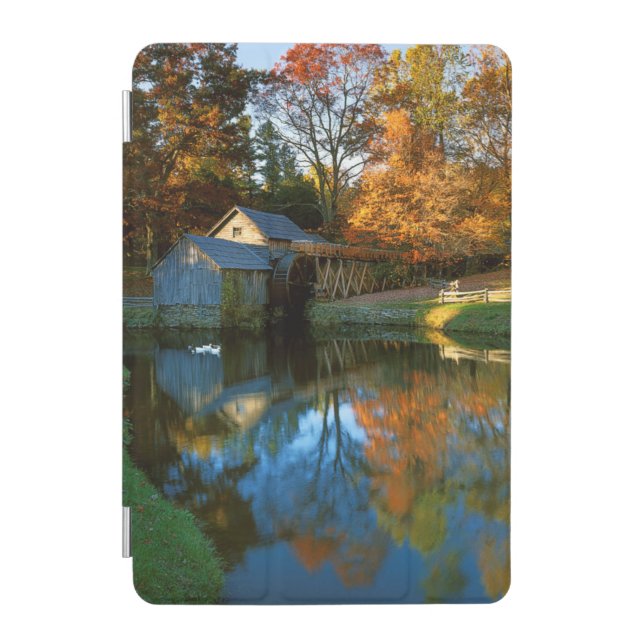 USA, Virginia, Blue Ridge Parkway, Mabry Mill iPad Mini Cover (Front)