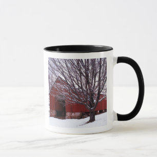 USA, Virginia, Fairfax County, Barn and Maple Mug