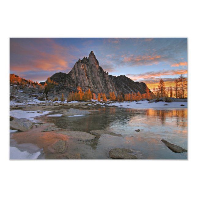 USA, Washington, Cascade Mountains. Prusik Photo Print (Front)