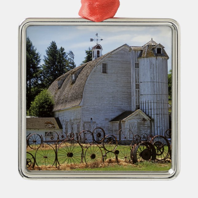 USA, Washington, Pullman, Barn Metal Ornament (Front)