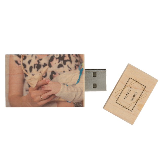 USB flash drive for family photo (Opened)